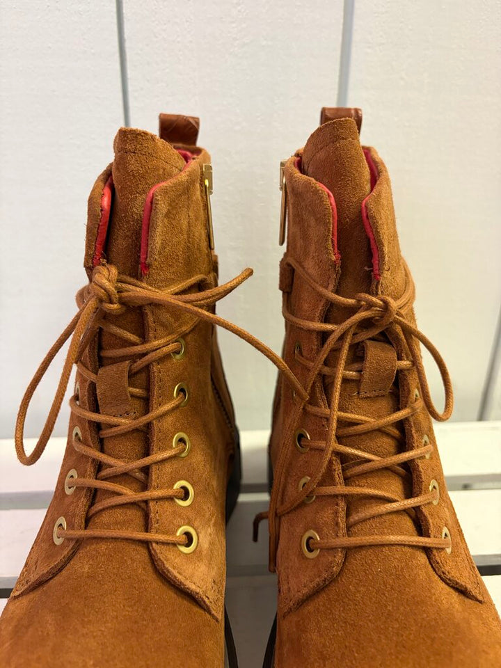 Saint + Sofia NIB Noho Leather Boot - Size 38(Retails for $329)