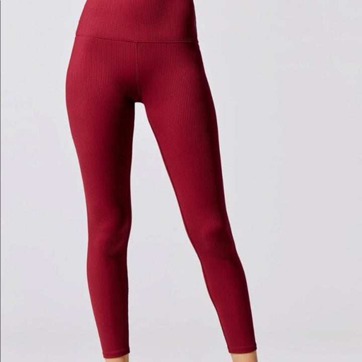 Carbon 38 Ribbed Regular Rise 7/8 Legging - Ruby Red - Size Small