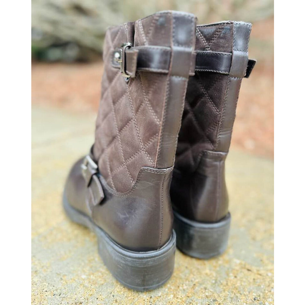 Aquatalia Sherry Quilted Leather Moto Boots - Size 10