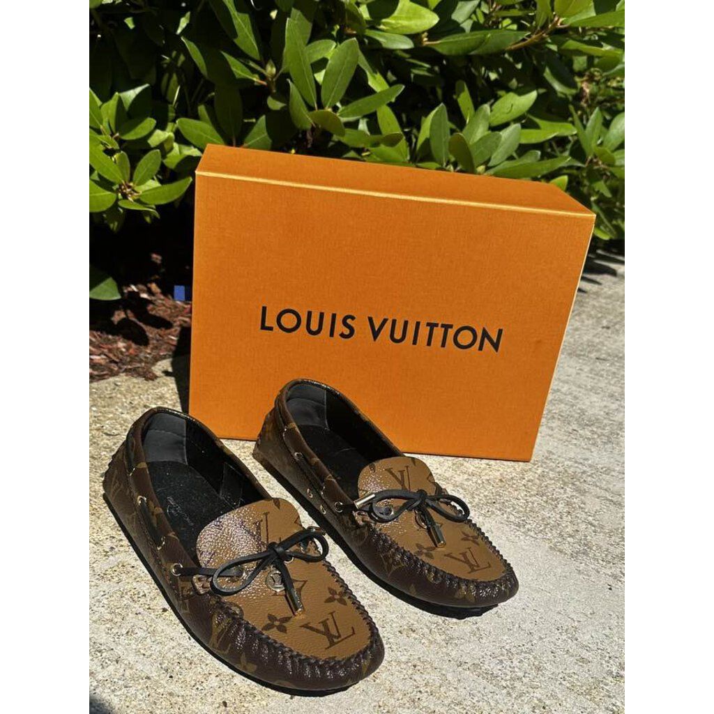 Louis Vuitton Brown Monogram Canvas Gloria Flat Loafers Size 39 Louis  Vuitton