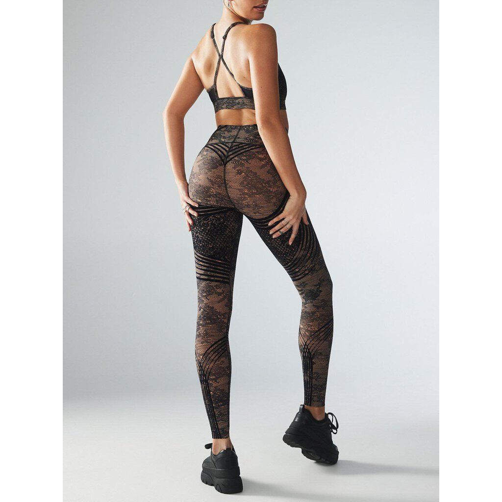 Savage X Fenty NWT Special FX High-Waist Leggings in Terracotta Pink D –  Chic Boutique Consignments